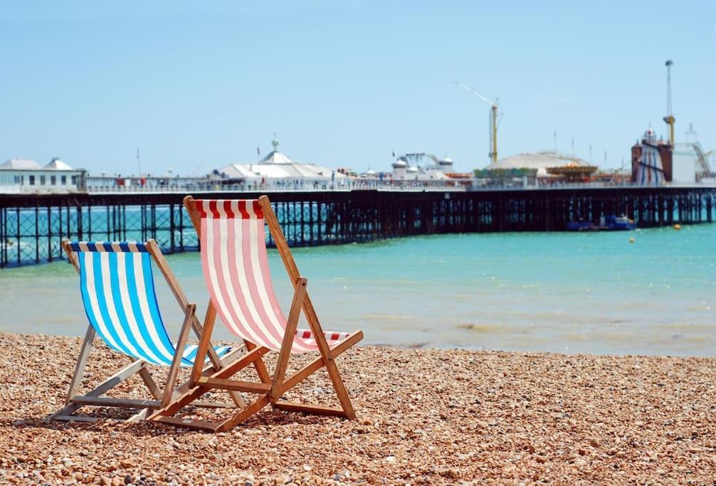 Poets Rest, Free Parking, Ev Socket Fees Apply Walk To Beach ブライトン エクステリア 写真